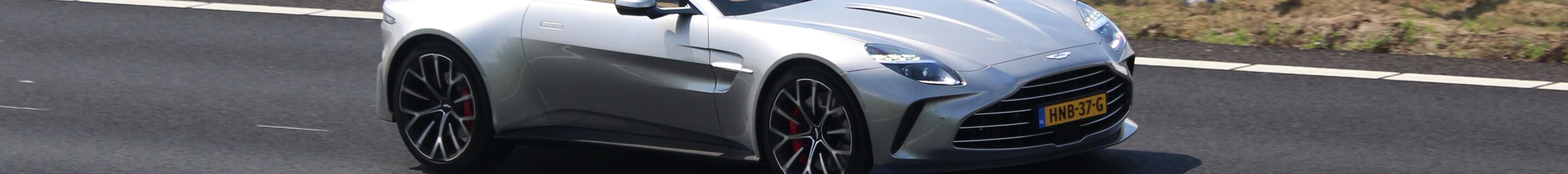 Aston Martin Vantage 2024