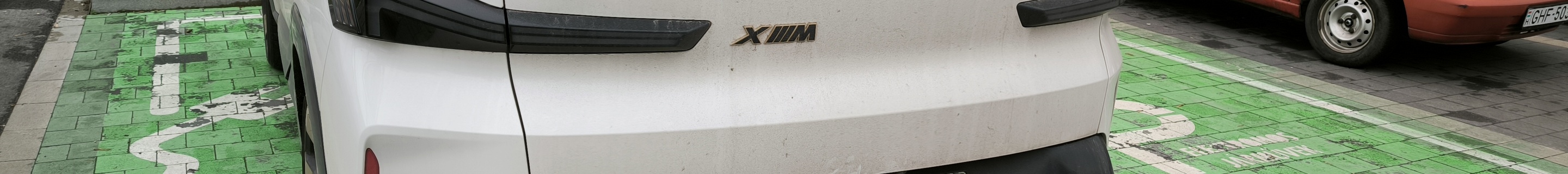 BMW XM G09