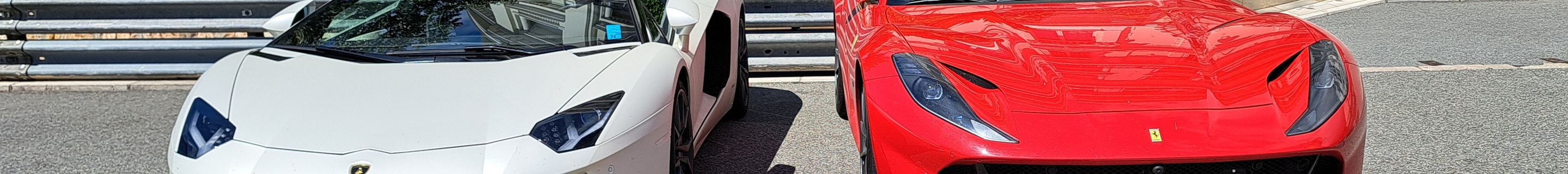 Lamborghini Aventador LP700-4 Roadster
