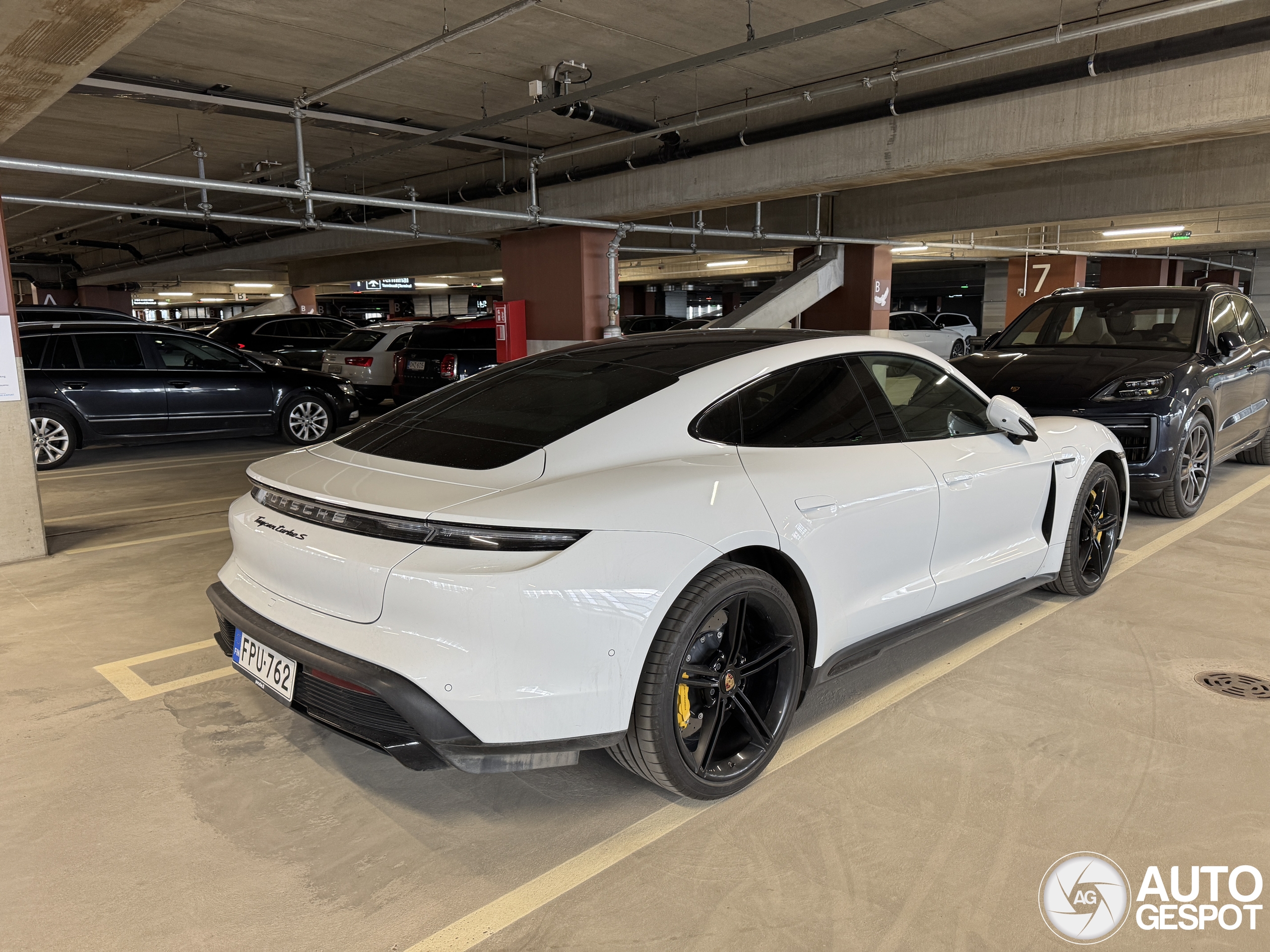 Porsche Taycan Turbo S