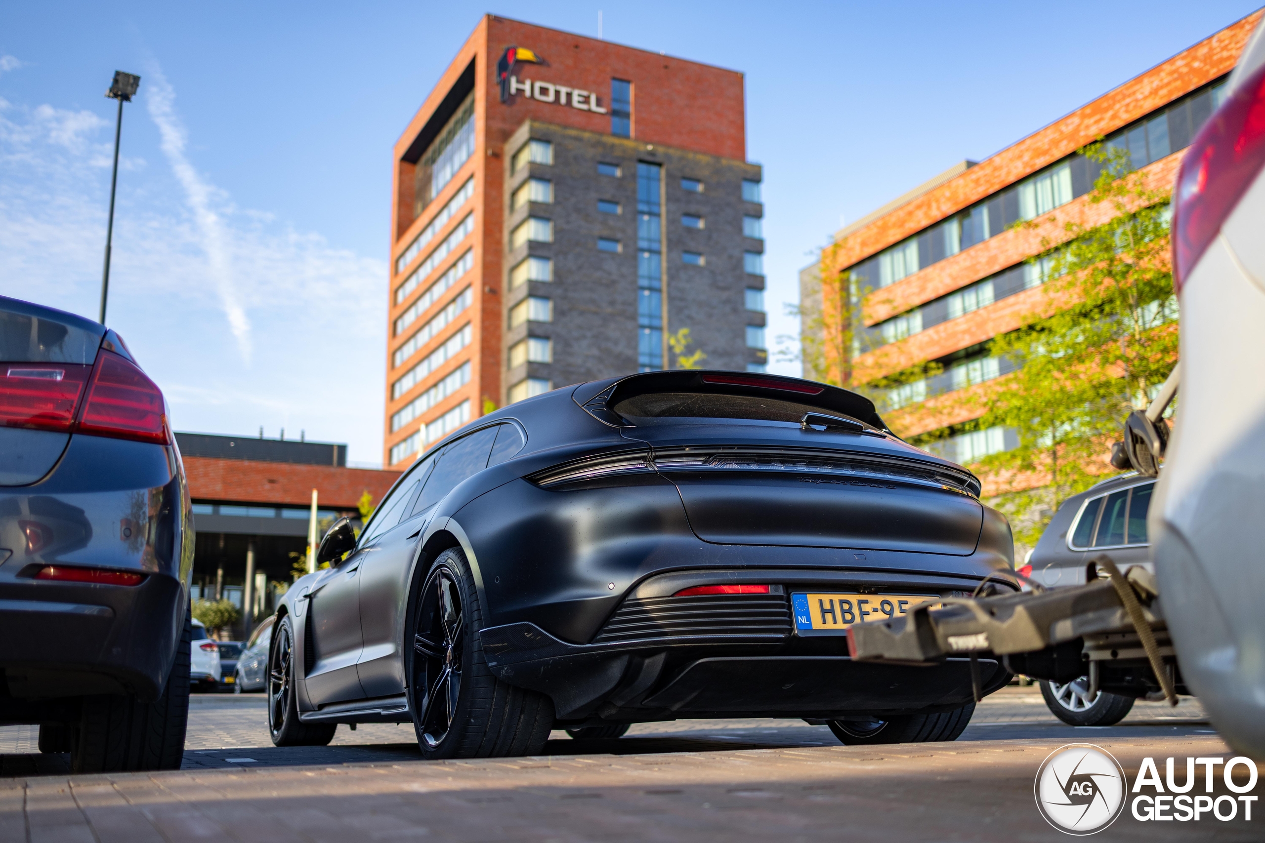 Porsche Taycan Turbo S Sport Turismo