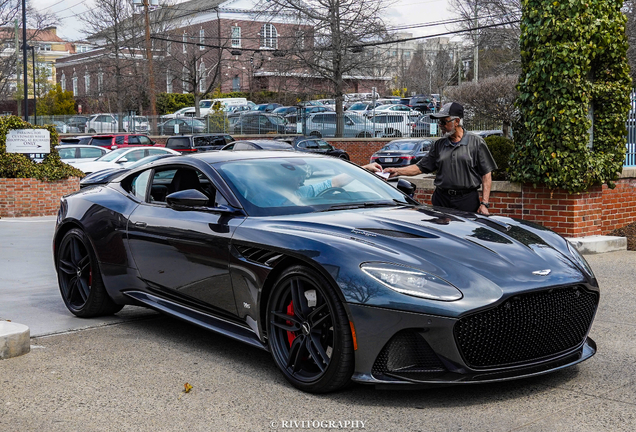Aston Martin DBS Superleggera