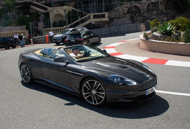 Aston Martin DBS Volante