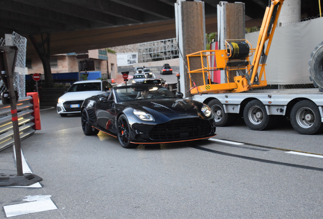 Aston Martin Vanquish Volante 2025