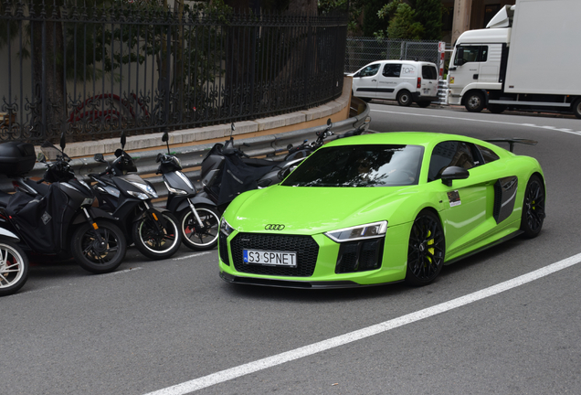Audi R8 V10 Plus 2015