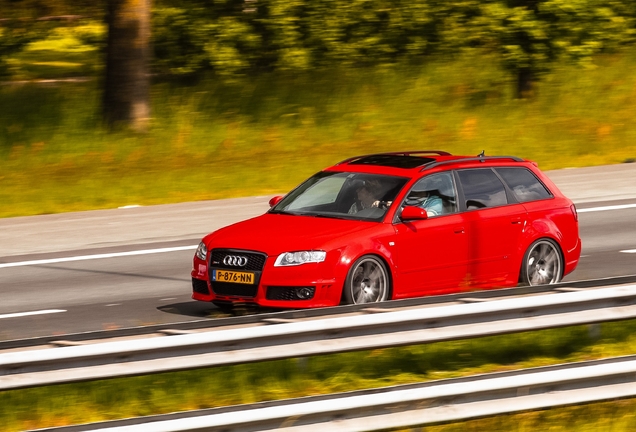 Audi RS4 Avant B7