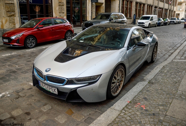 BMW i8