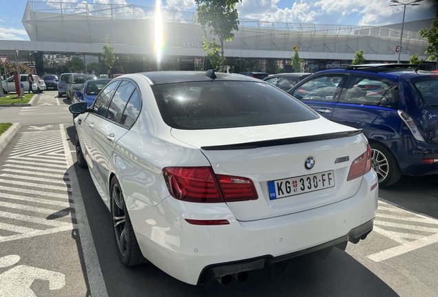 BMW M5 F10 2011