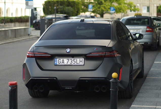 BMW M5 G90