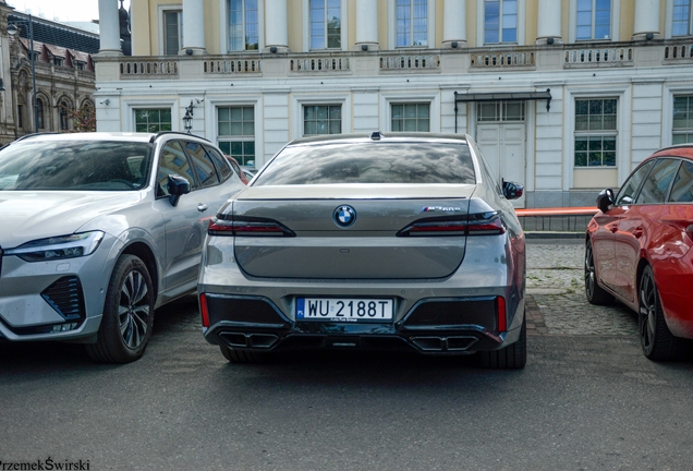 BMW M760e xDrive