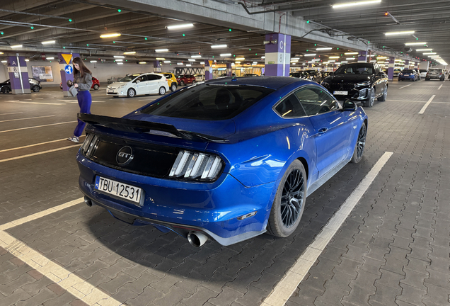 Ford Mustang GT 2015