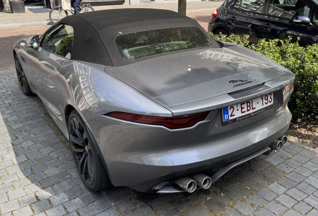 Jaguar F-TYPE P450 75 Convertible