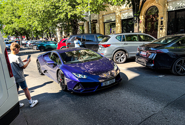 Lamborghini Huracán LP640-4 EVO