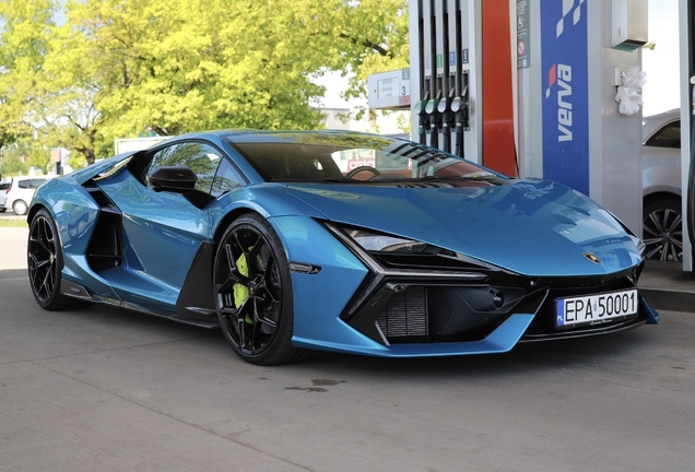 Lamborghini Revuelto