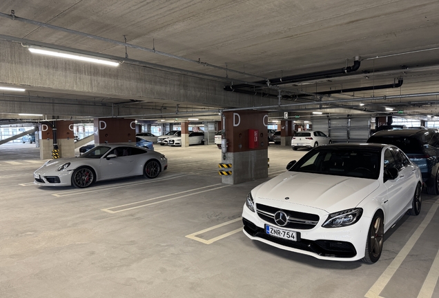 Mercedes-AMG C 63 S W205