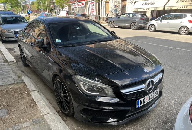 Mercedes-Benz CLA 45 AMG C117