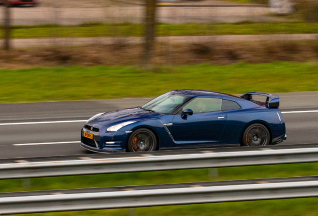 Nissan GT-R 2012 SVM 750R