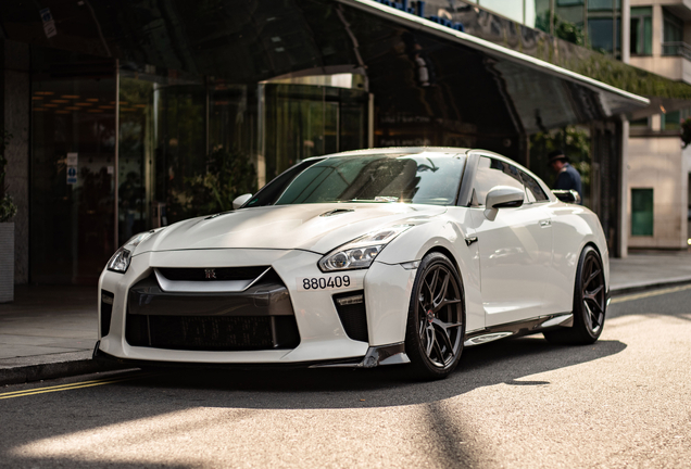 Nissan GT-R 2017
