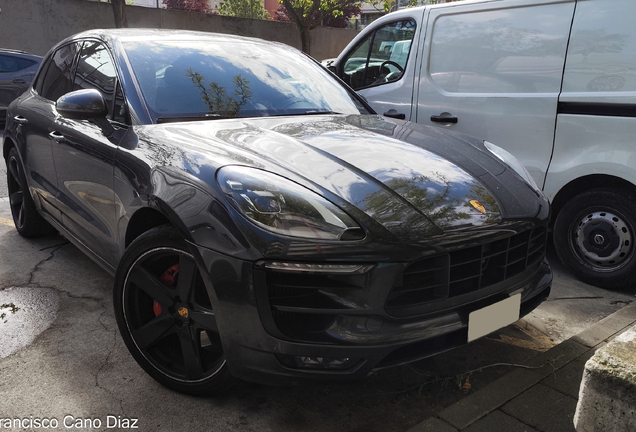 Porsche 95B Macan GTS