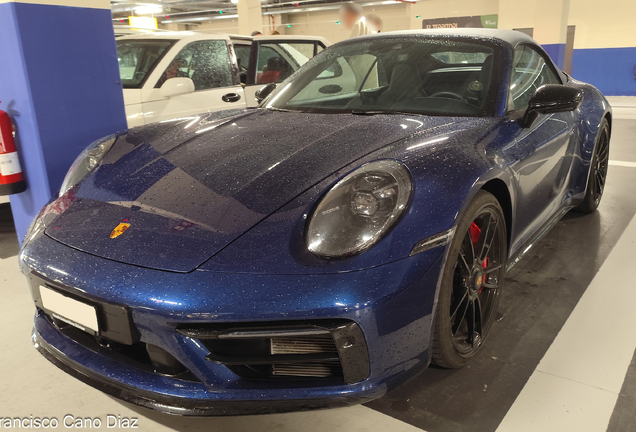 Porsche 992 Carrera 4 GTS Cabriolet