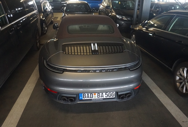 Porsche 992 Carrera 4S Cabriolet