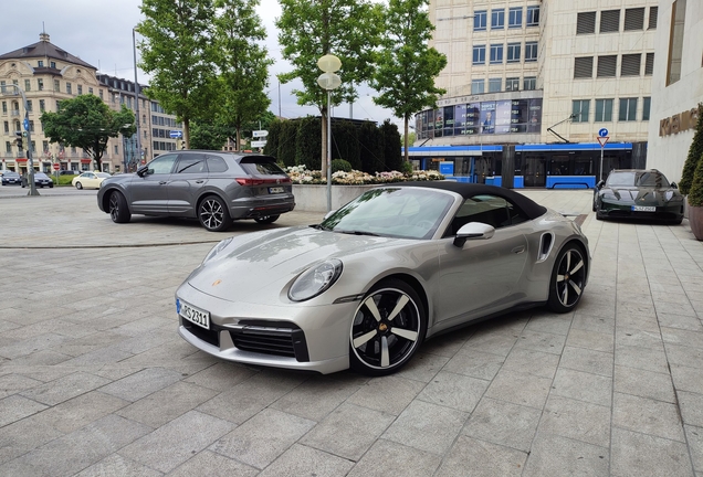 Porsche 992 Turbo Cabriolet