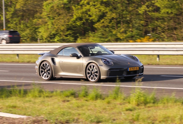 Porsche 992 Turbo S Cabriolet