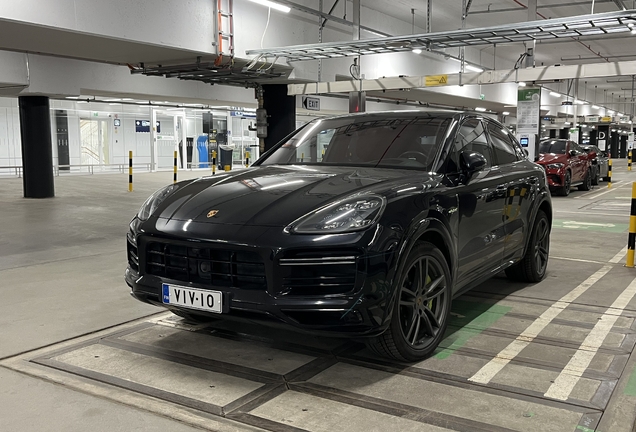 Porsche Cayenne Coupé Turbo S E-Hybrid