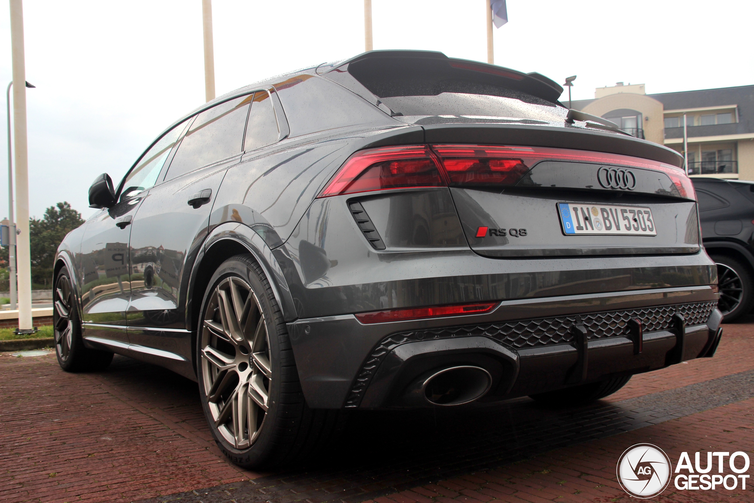 Audi RS Q8 2024