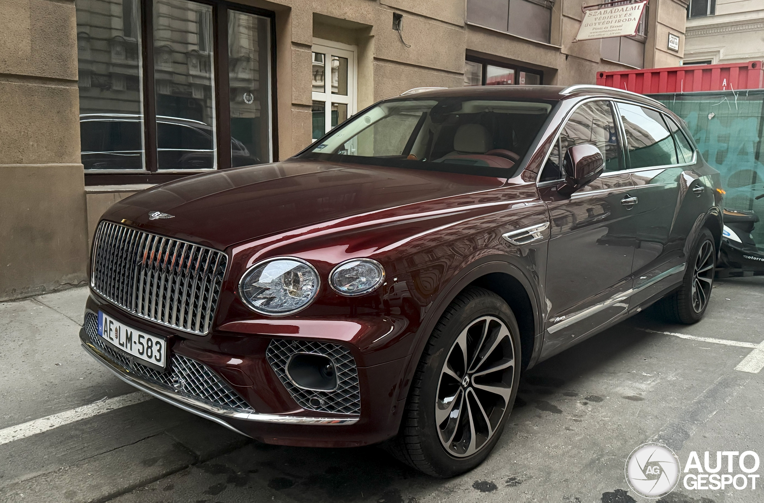 Bentley Bentayga Azure EWB First Edition