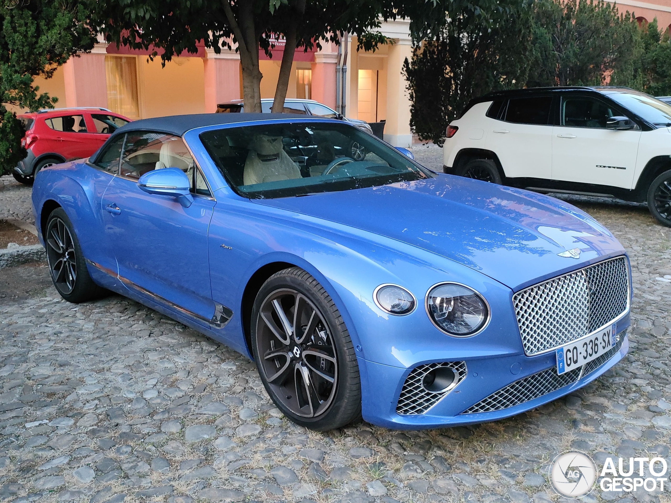 Bentley Continental GTC V8 Azure