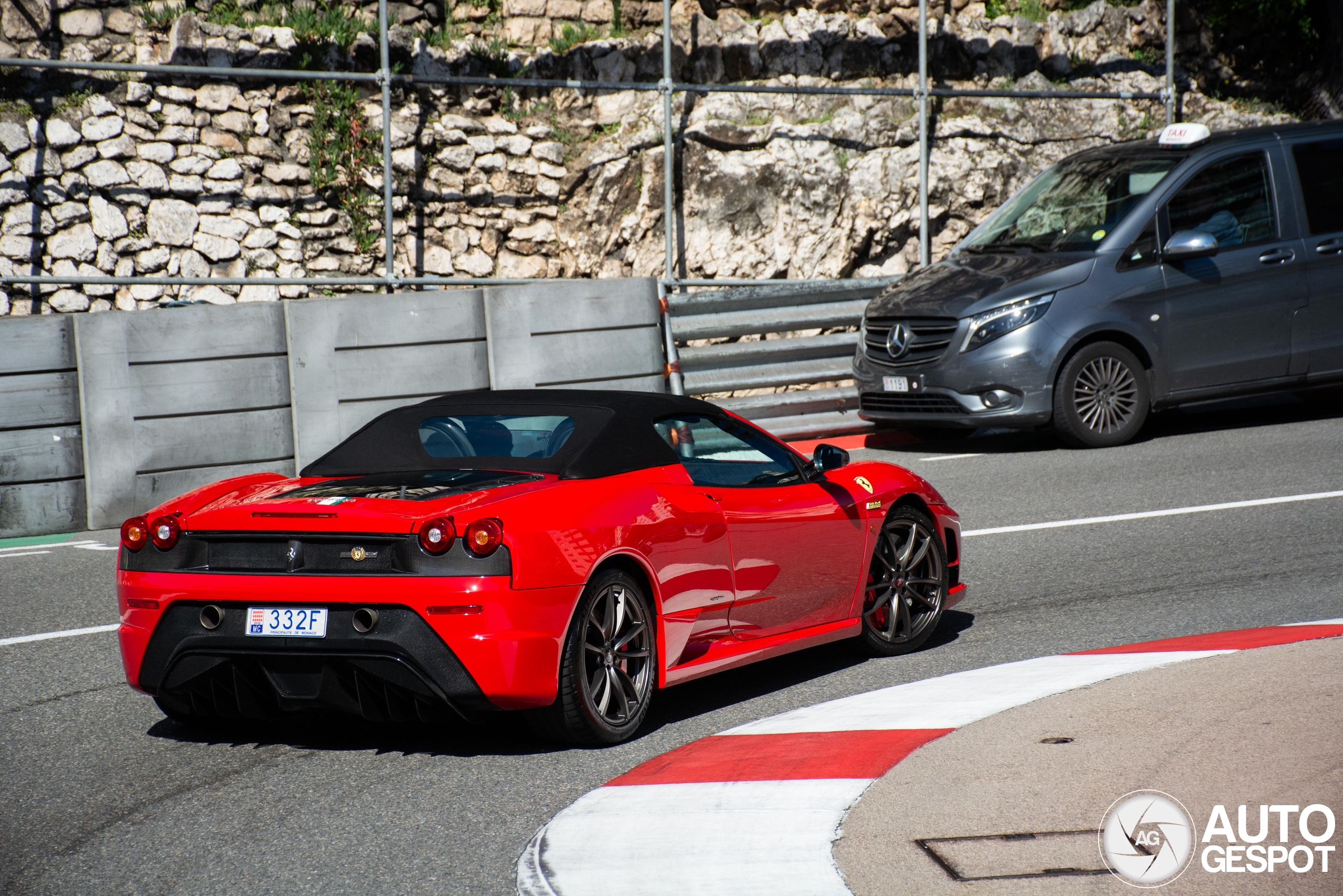 Ferrari Scuderia Spider 16M