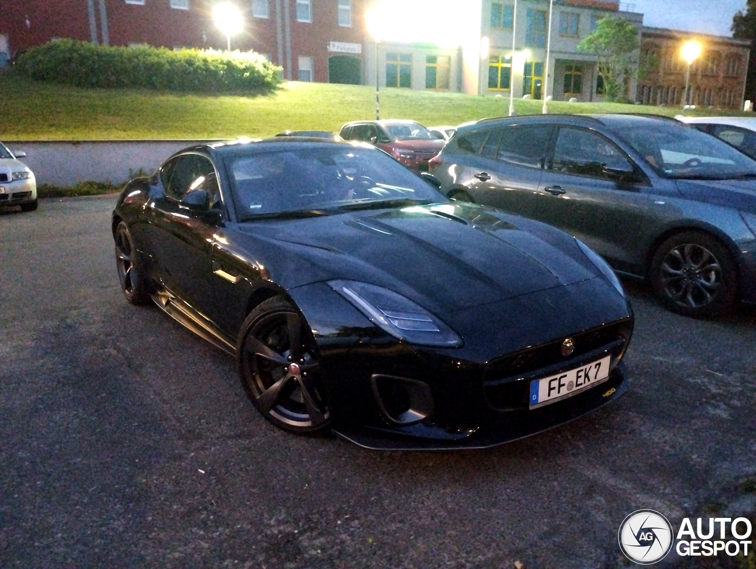 Jaguar F-TYPE 400 Sport Coupé