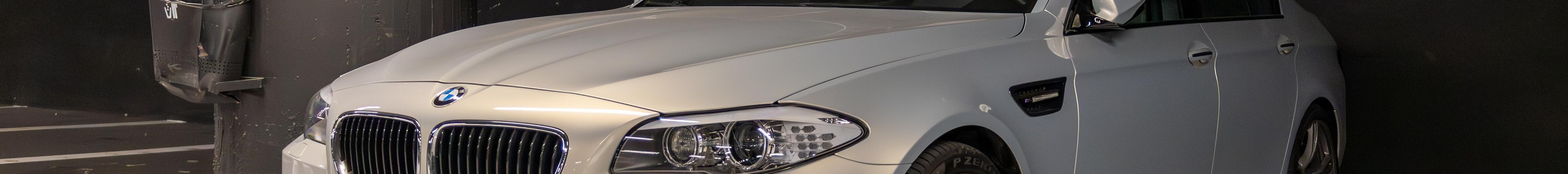 BMW M5 F10 2011