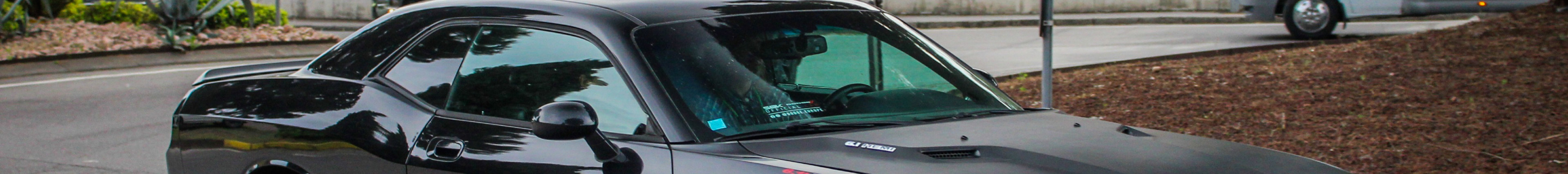 Dodge Challenger SRT-8