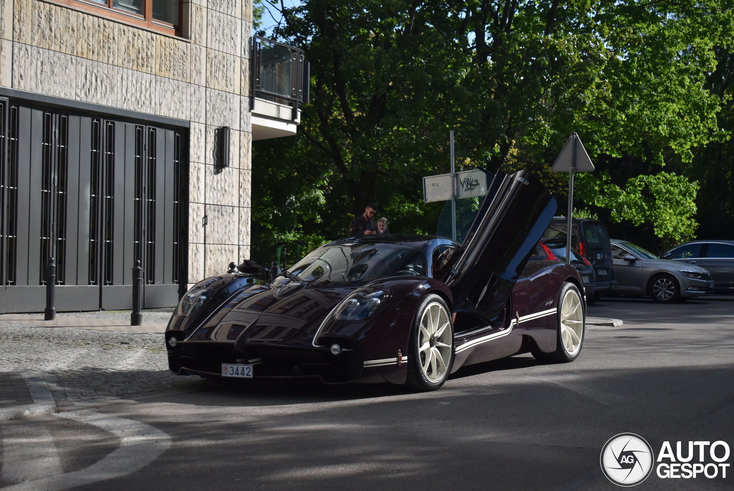 Paars staat de Pagani Utopia goed