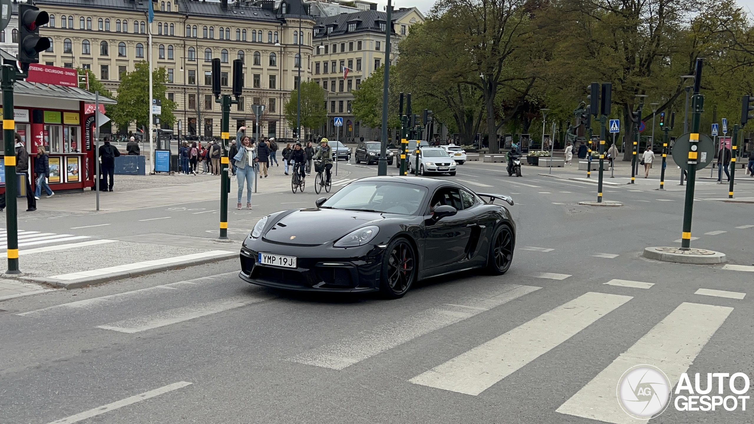 Porsche 718 Cayman GT4