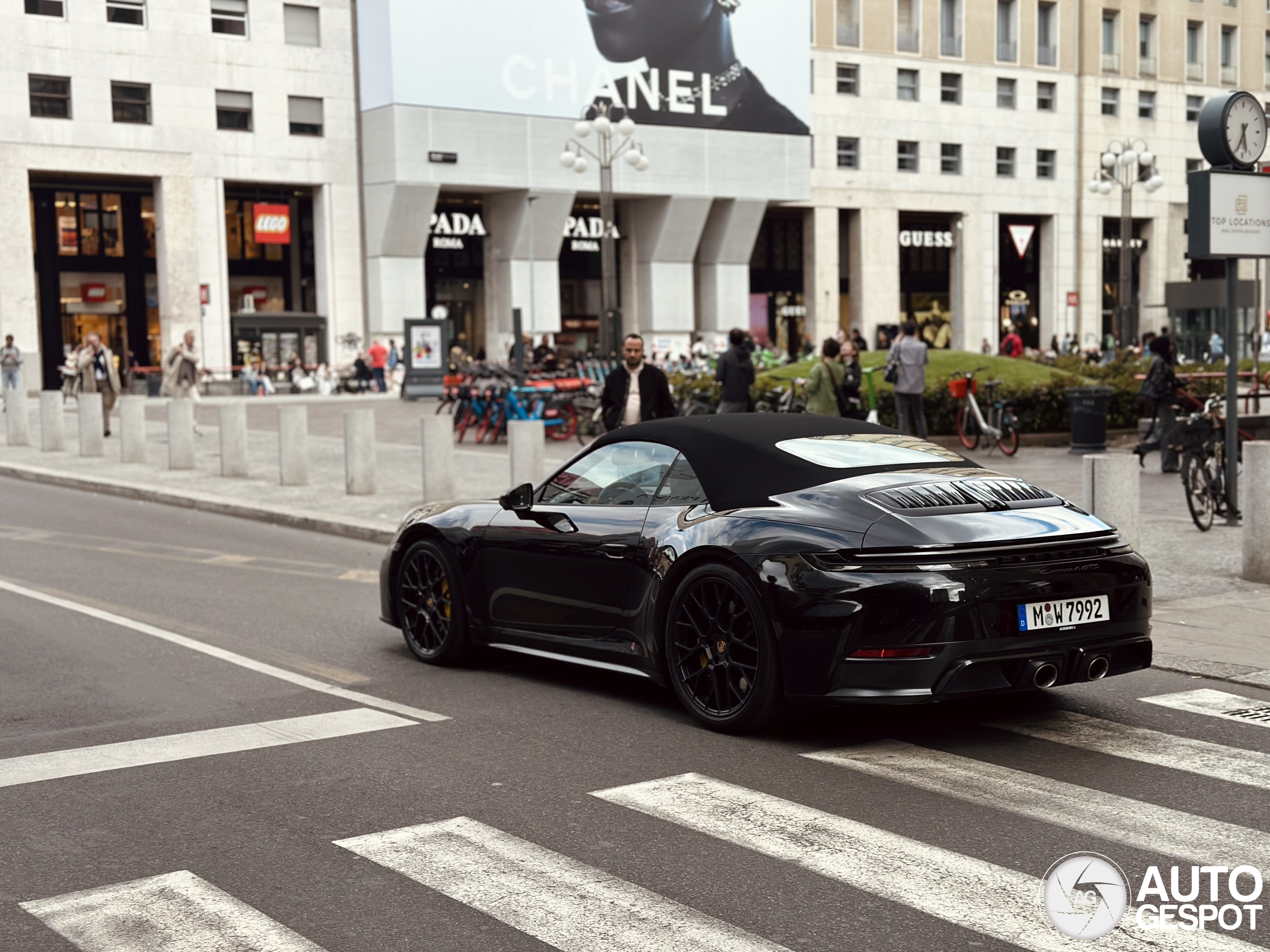 Porsche 992 Carrera 4 GTS Cabriolet MkII