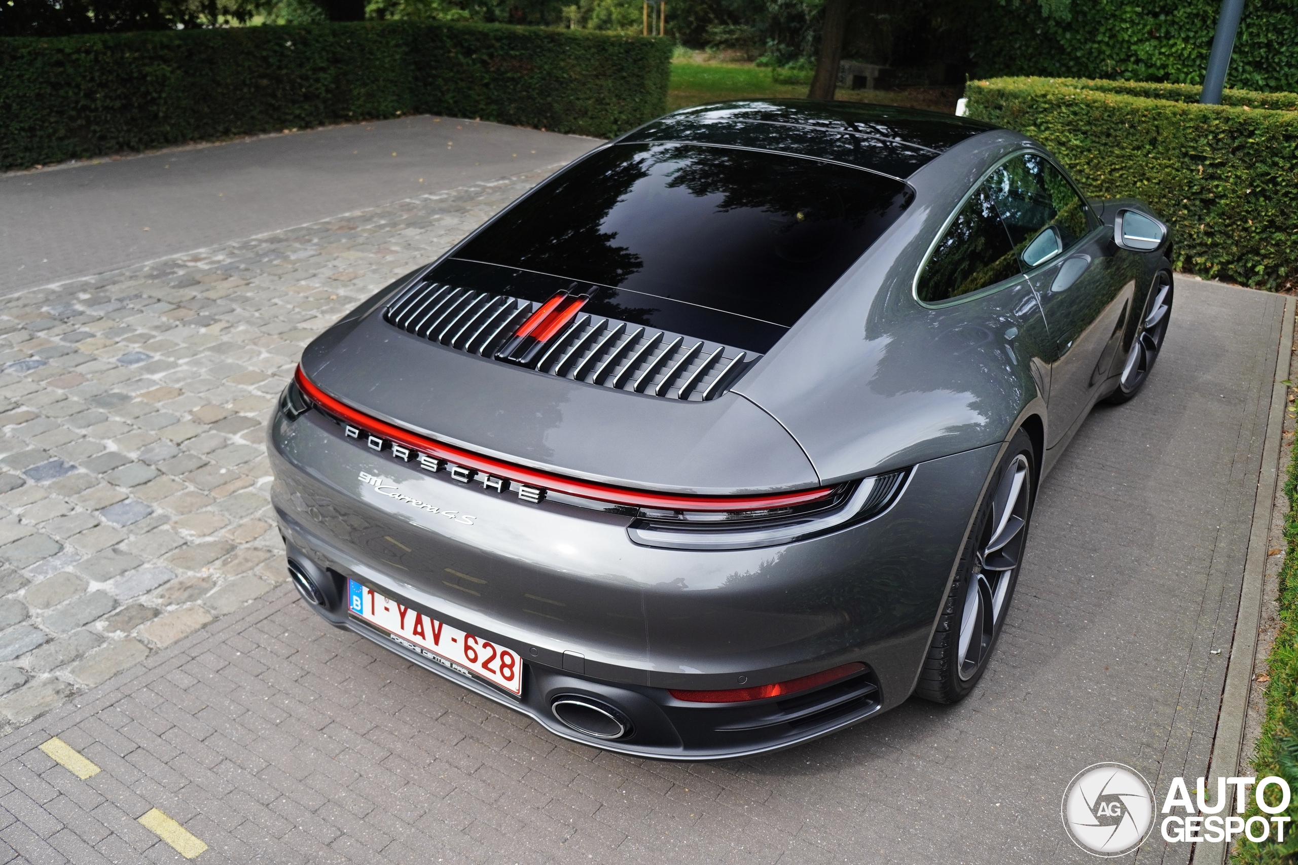 Porsche 992 Carrera 4S