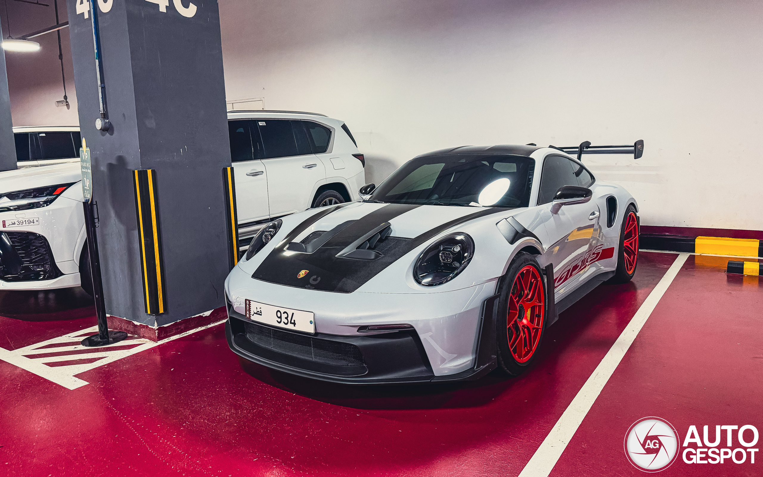 Porsche 992 GT3 RS Weissach Package