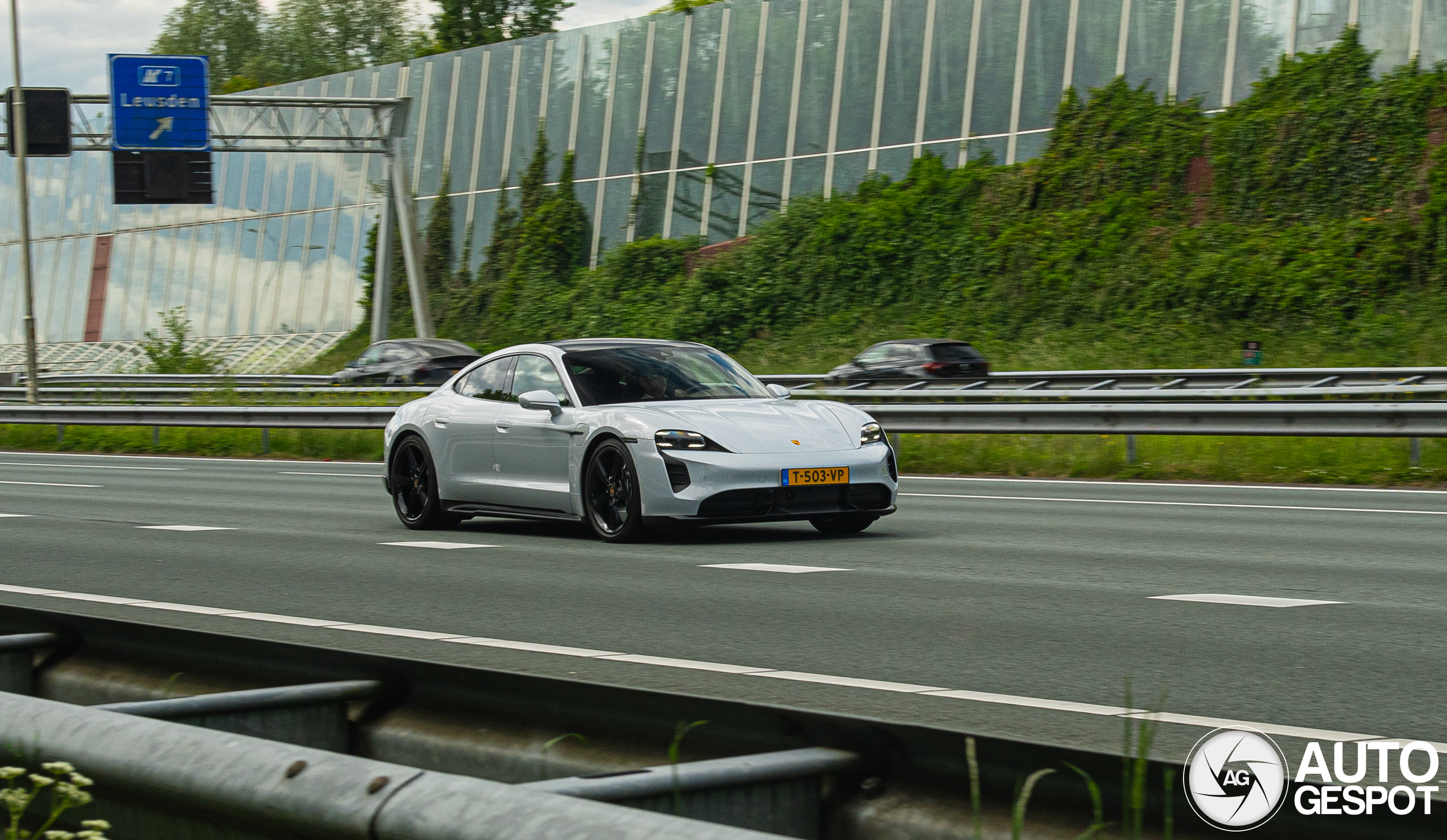 Porsche Taycan Turbo