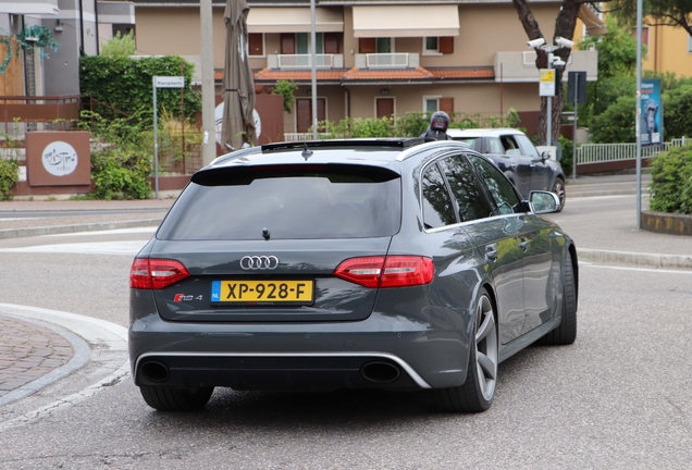 Audi RS4 Avant B8