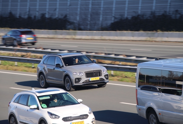 Bentley Bentayga Hybrid S