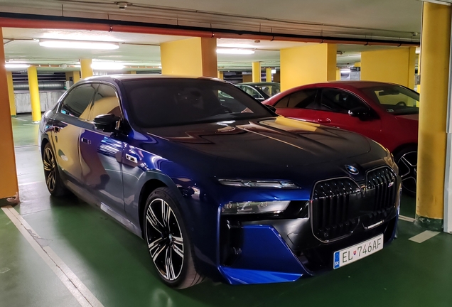 BMW M760e xDrive
