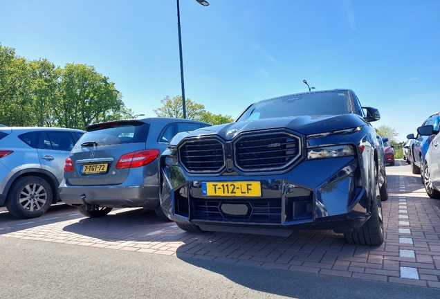 BMW XM G09