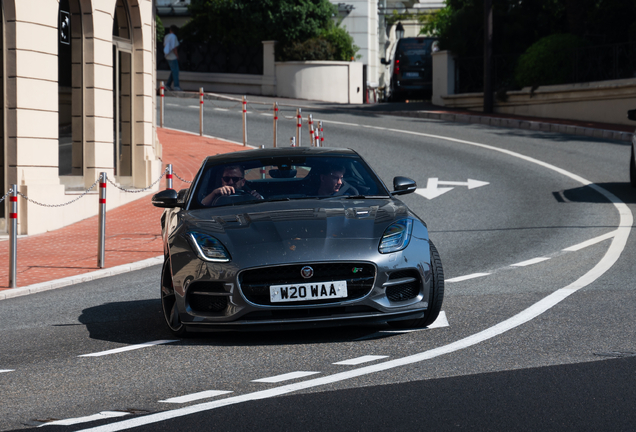 Jaguar F-TYPE R Coupé 2017
