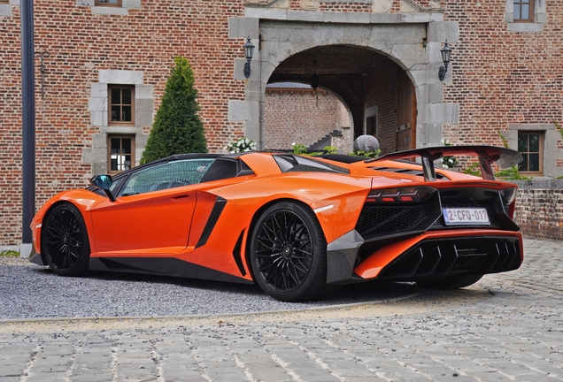 Lamborghini Aventador LP700-4 Roadster