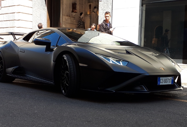 Lamborghini Huracán LP640-2 STO