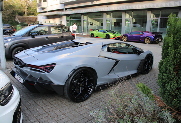 Lamborghini Revuelto