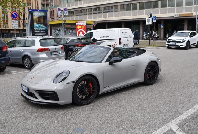 Porsche 992 Carrera 4 GTS Cabriolet